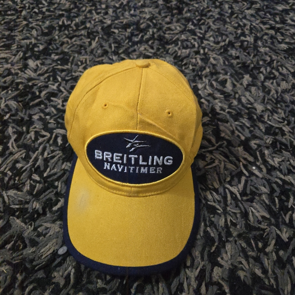 Breitling Navitimer OS hat Yellow